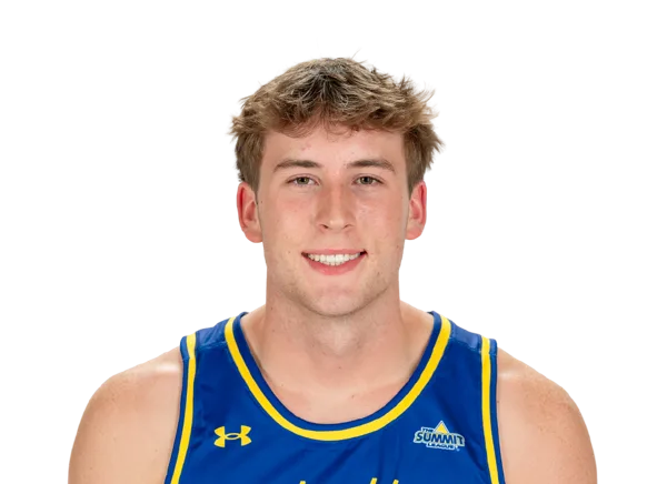 Alec Squires headshot