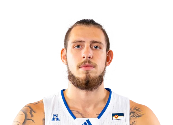 Tyler Behrend headshot