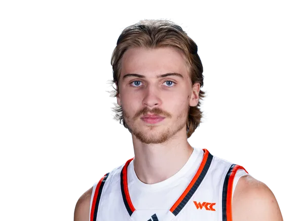 Elias Ralph headshot