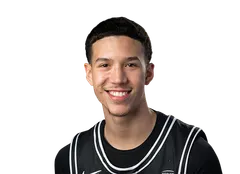 Alex Garcia headshot