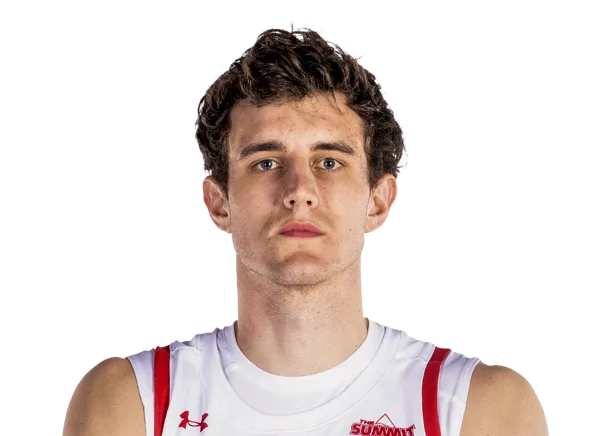 Gabe Oldham headshot