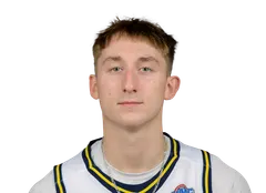 Dylan Veillette headshot