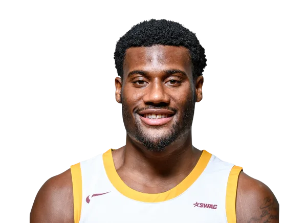 Ariel Bland headshot