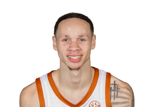 Chendall Weaver headshot