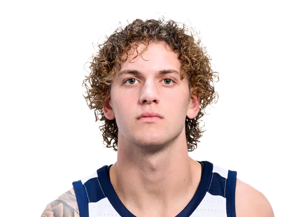 Finley Bizjack headshot