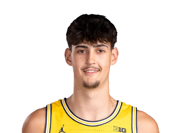 Aday Mara headshot